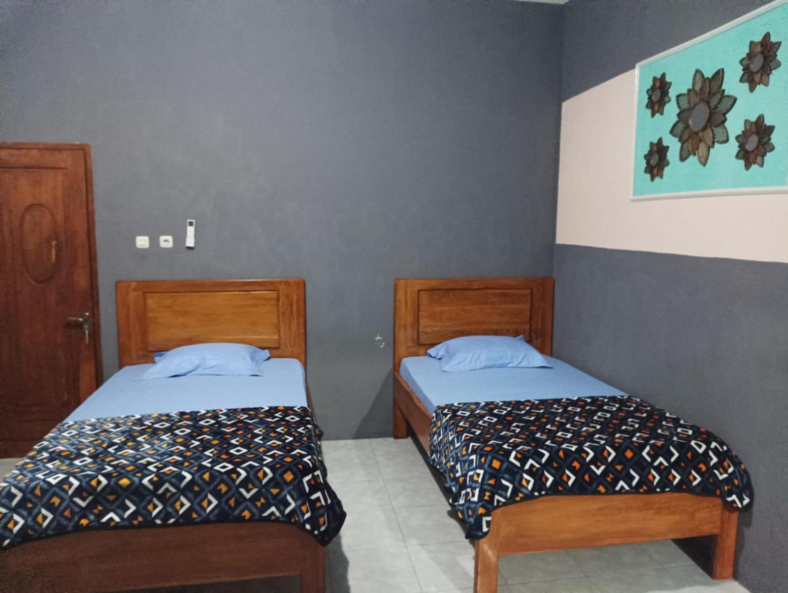 New Family Homestay Rinondoran Bagian luar foto